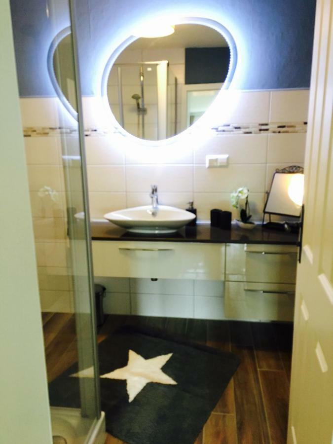 Gaestehaus Sellemols Ferienwohnung Korbmacher Heuchelheim-Klingen 외부 사진