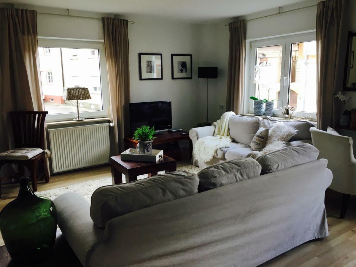 Gaestehaus Sellemols Ferienwohnung Korbmacher Heuchelheim-Klingen 외부 사진
