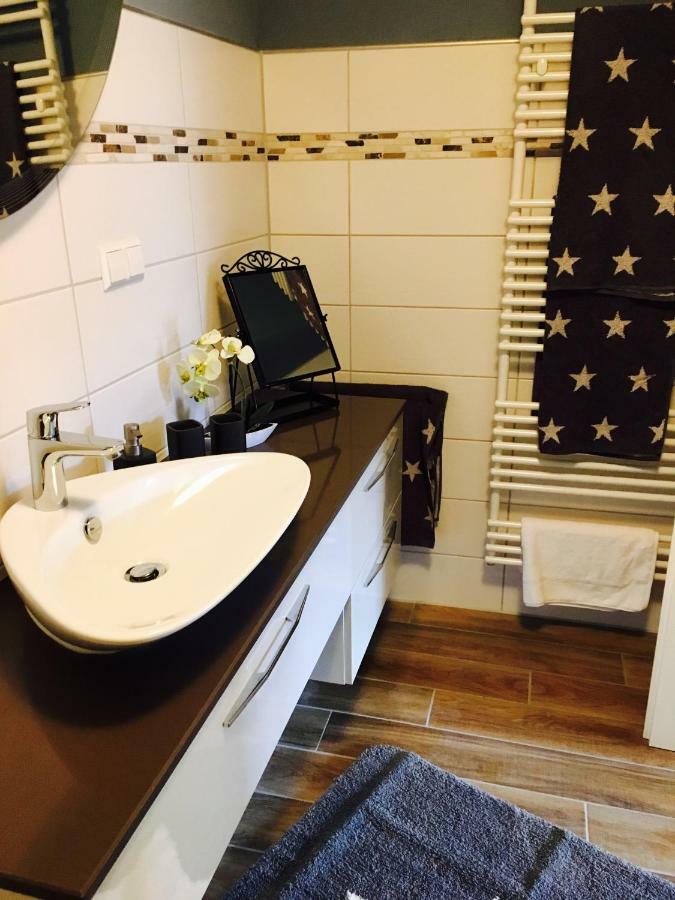 Gaestehaus Sellemols Ferienwohnung Korbmacher Heuchelheim-Klingen 외부 사진